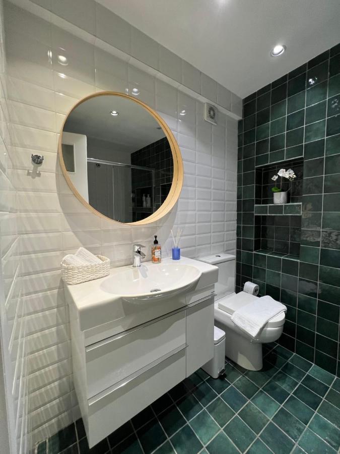 Crown Syntagma Apartment Atény Exteriér fotografie